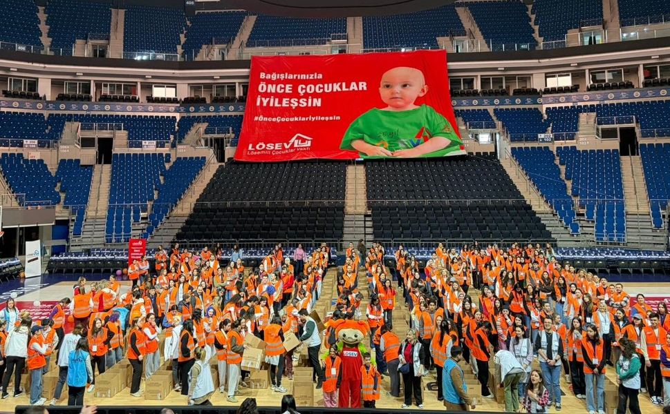 LÖSEV’DEN KOLİ KOLİ MUTLULUK “Ramazanda Binlerce Aileye Ulaşacak”