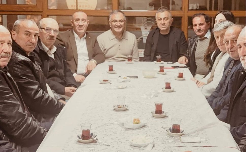 AK Parti Ataşehir Teşkilatından Fetih Mahallesi Çıkartması