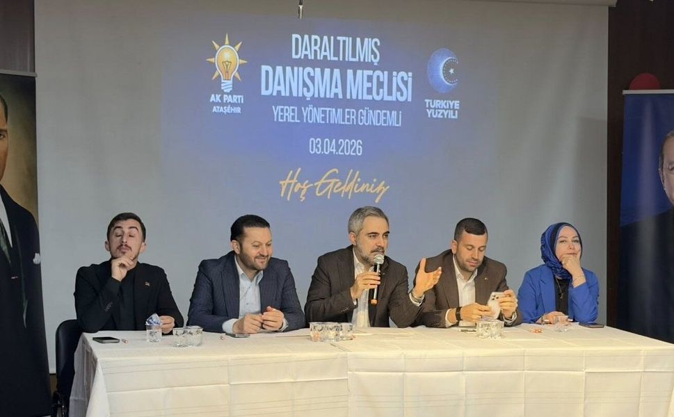 AK Parti Ataşehir’de "Yerel Yönetimler" Çıkartması: Türkiye Yüzyılı Hedefine Kararlı Adımlar!