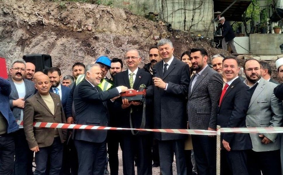 Ataşehir’de İlknur Camii’nin Temeli Atıldı