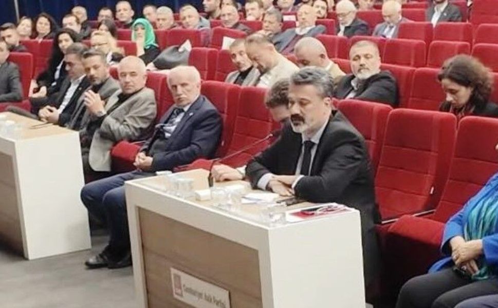 CHP Ataşehir'de Yeni Grup Başkan Vekili Mustafa Karaoğlu