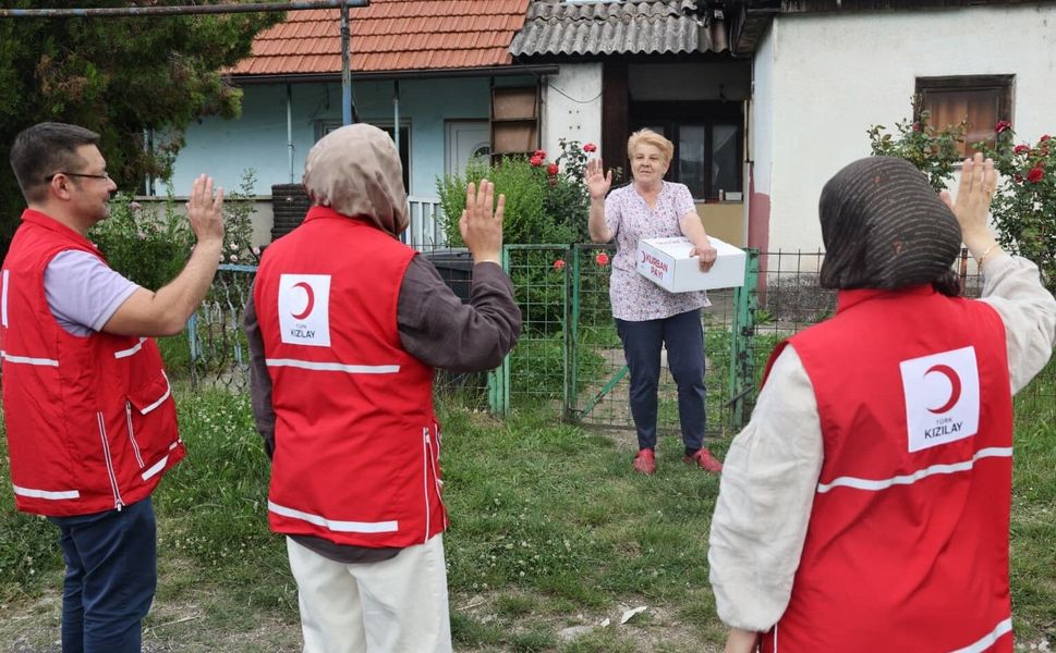 TÜRKİYE’DEN GAZZE’YE, AFRİKA’DAN ASYA’YA MİLYONLARCA İHTİYAÇ SAHİBİNE ULAŞIYOR